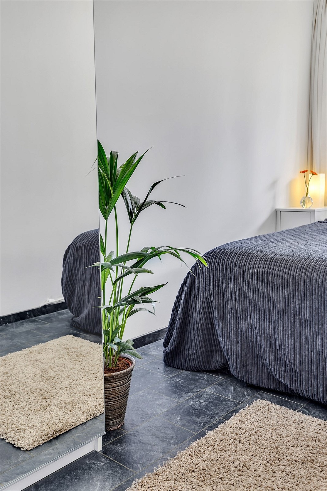 Oppbevaringsplass i garderobeskap på soverom Galleribilde