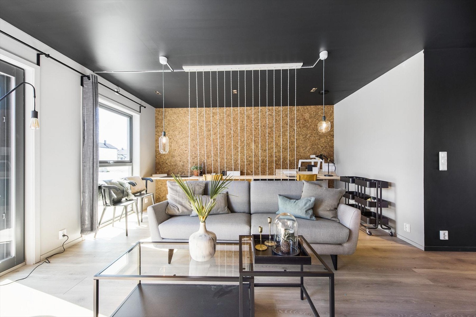 Stue med arbeidsbenk Galleribilde