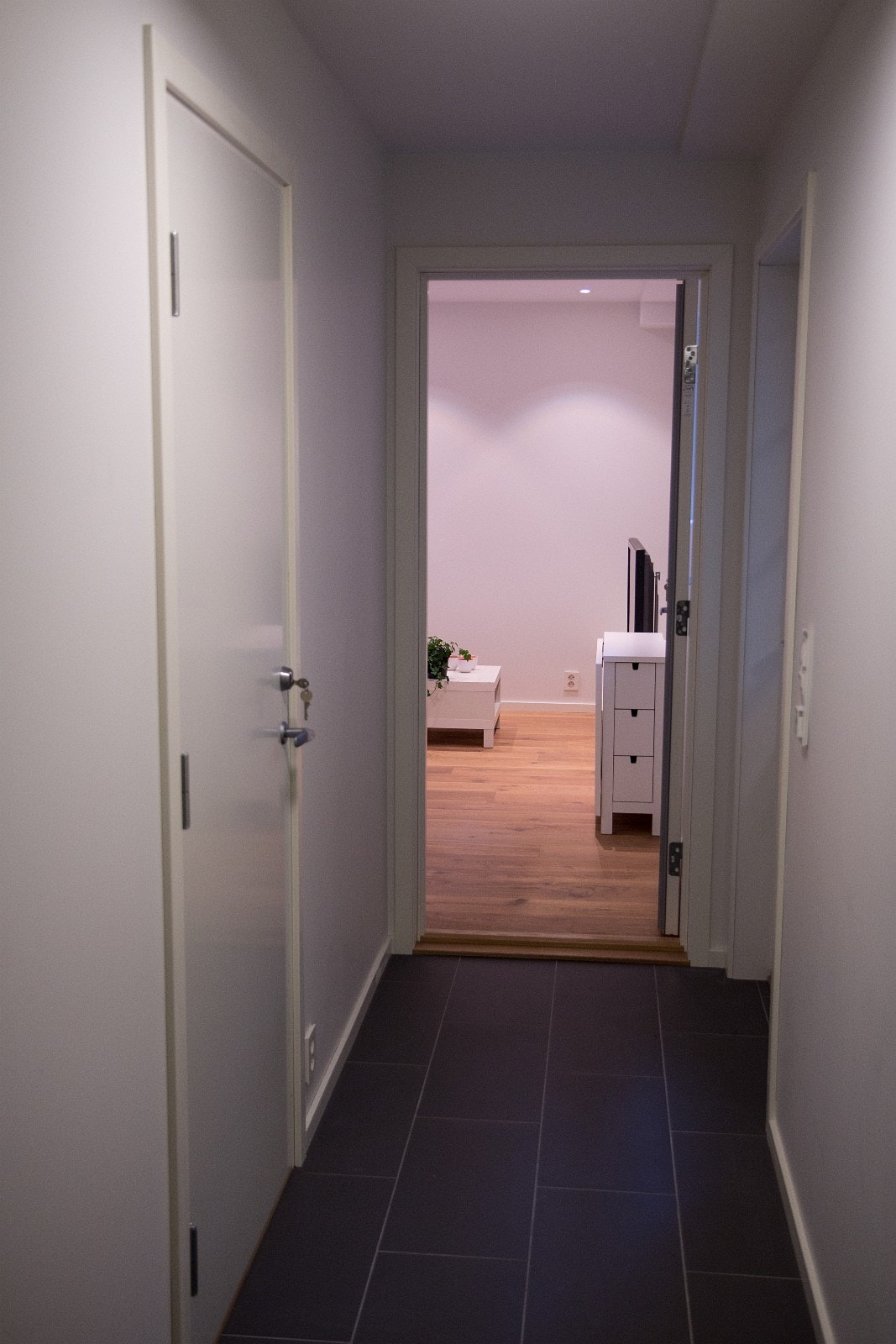 Varmekabler i gang mot leilighet Galleribilde