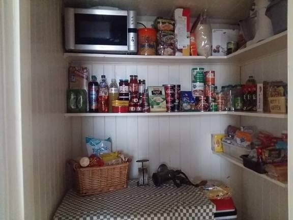 matbod i gangen Galleribilde