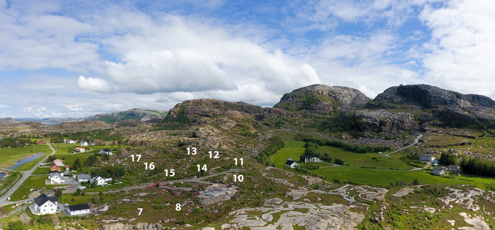 Tomtene er romslige med størrelser fra 850 til 1000 kvm Galleribilde