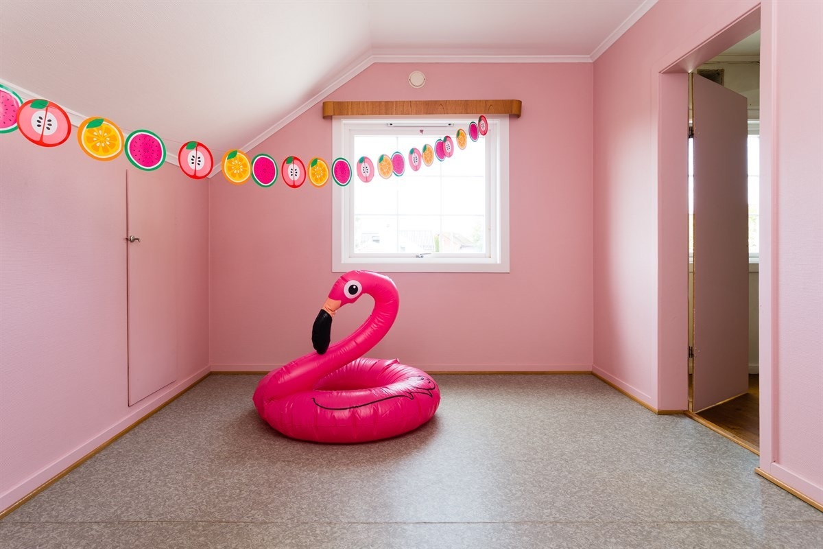 Soverom II. Adkomst til soverom III til høyre. Galleribilde