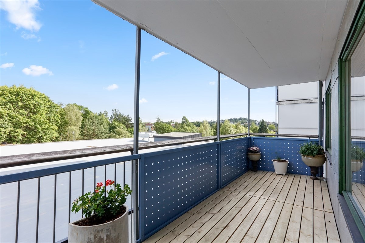 Balkong på hele 11 kvm med gode solforhold Galleribilde