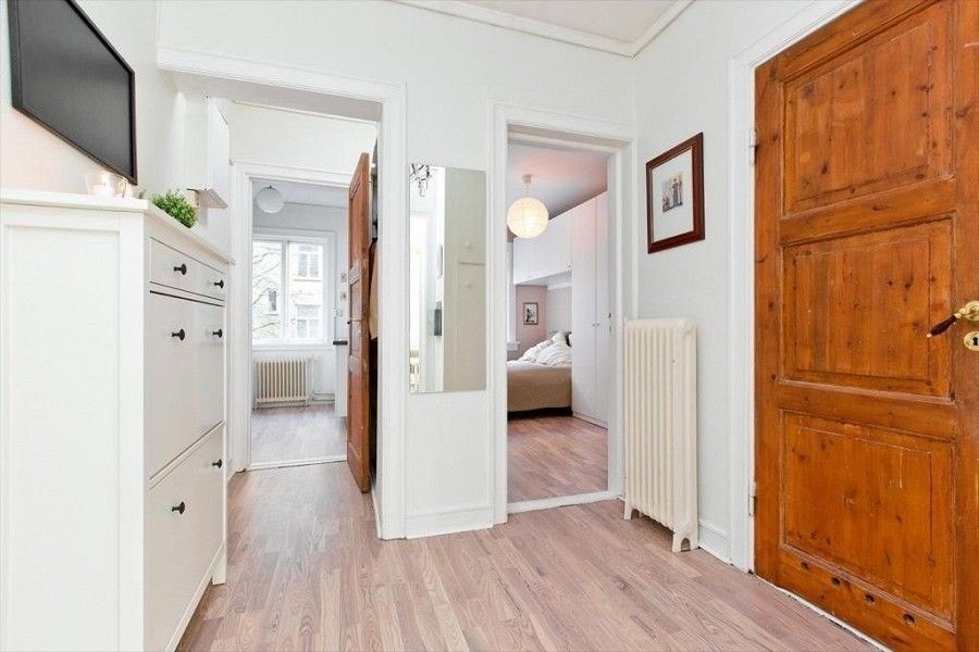 Romslig gang Galleribilde