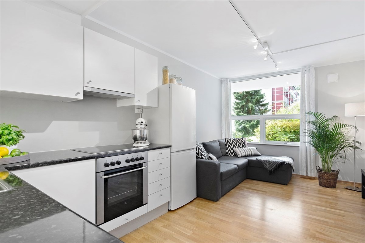 Boligen har en arealeffektiv og praktisk romløsning Galleribilde