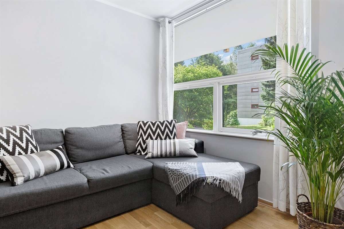 Leiligheten ble bygget i 2006/07 og fremstår som lys og godt vedlikeholdt Galleribilde