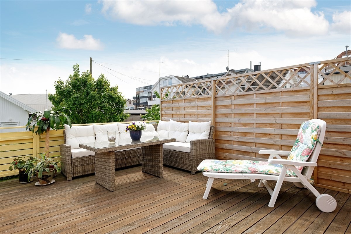 Takterrasse med sol fra morgen til kveld Galleribilde