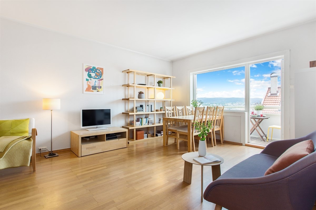 Her er det god plass til en sofakrok og tv-benk. Galleribilde