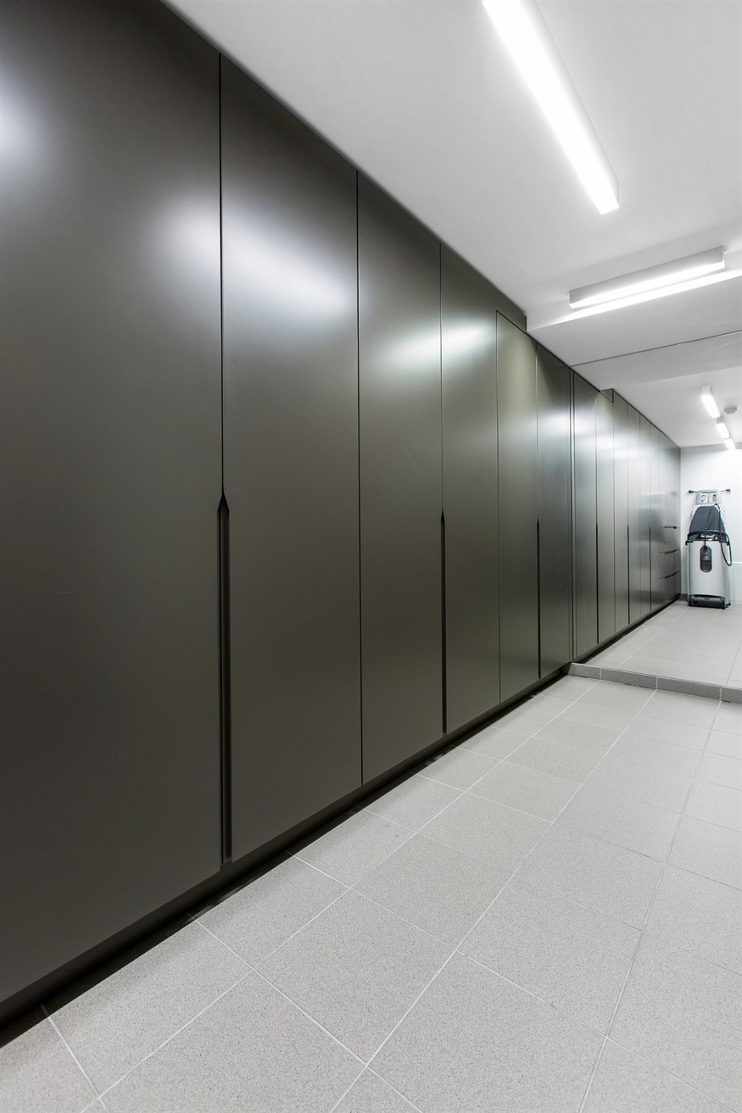 Garderobe i underetasje Galleribilde