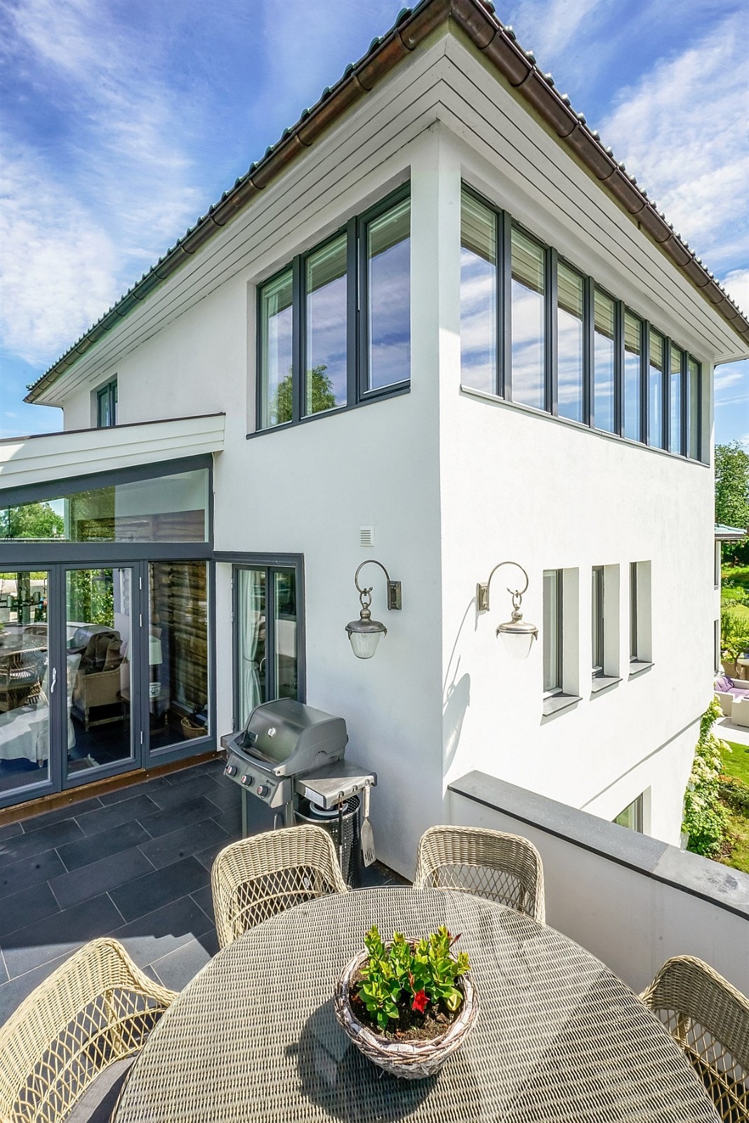 Terrasse fra hovedstue Galleribilde