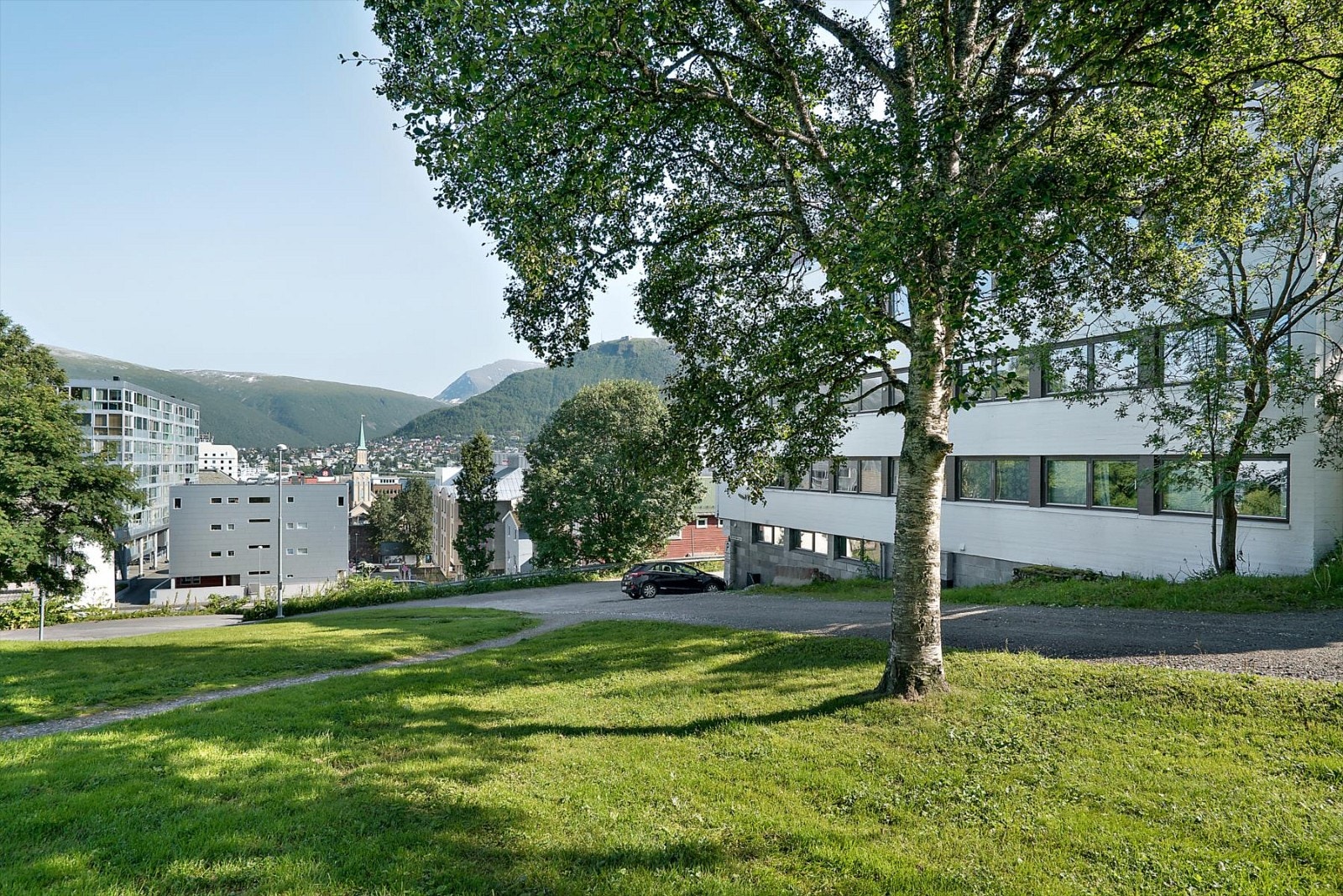 Ønsker du å se mer av Parkgata 14? Se video i annonse for komplett visning av hele leiligheten. Galleribilde