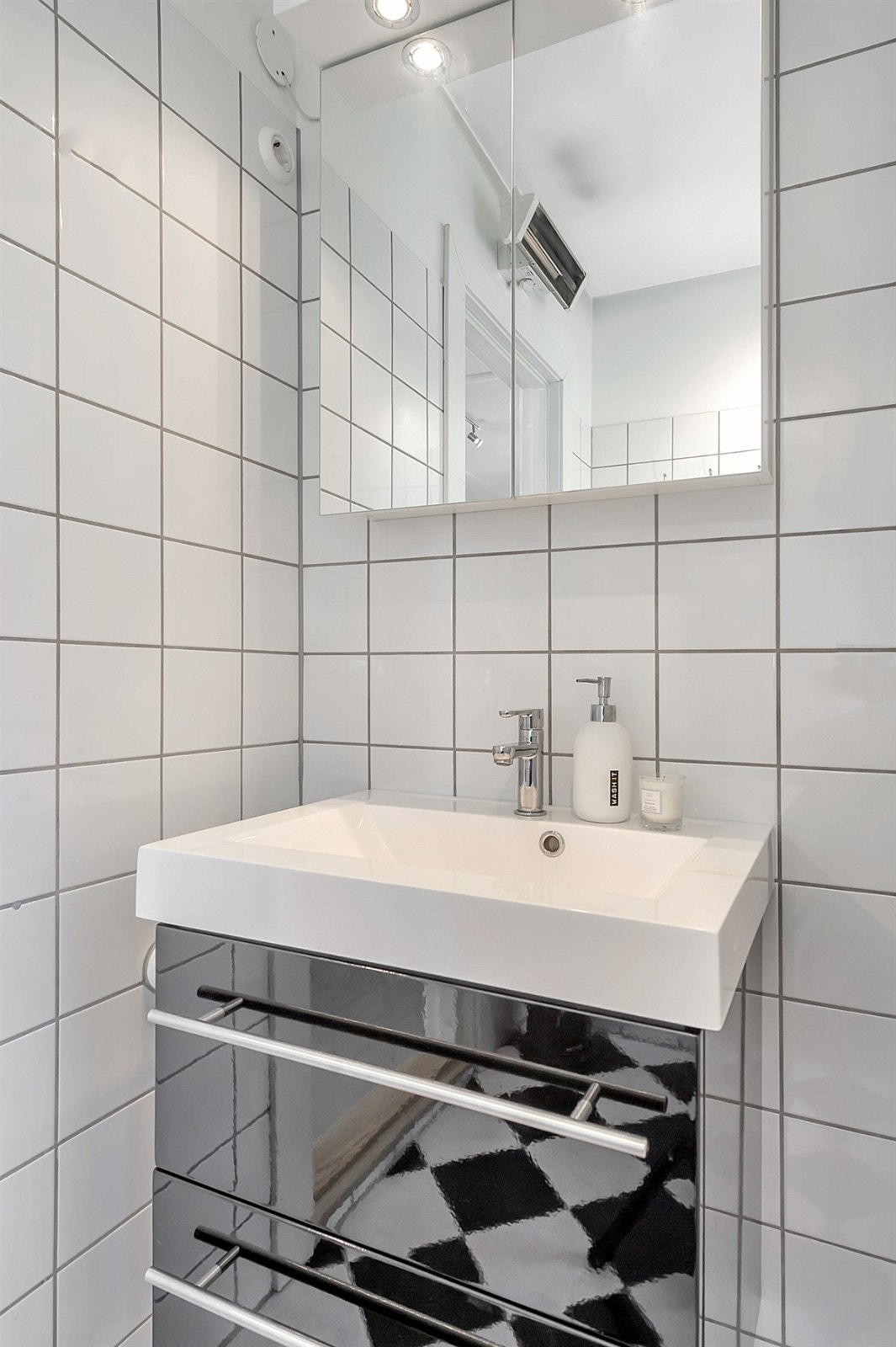 Moderne innredning med glatte fronter. Galleribilde