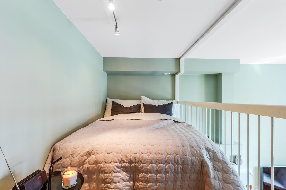 Her får man fint plass til en stor dobbeltseng Galleribilde