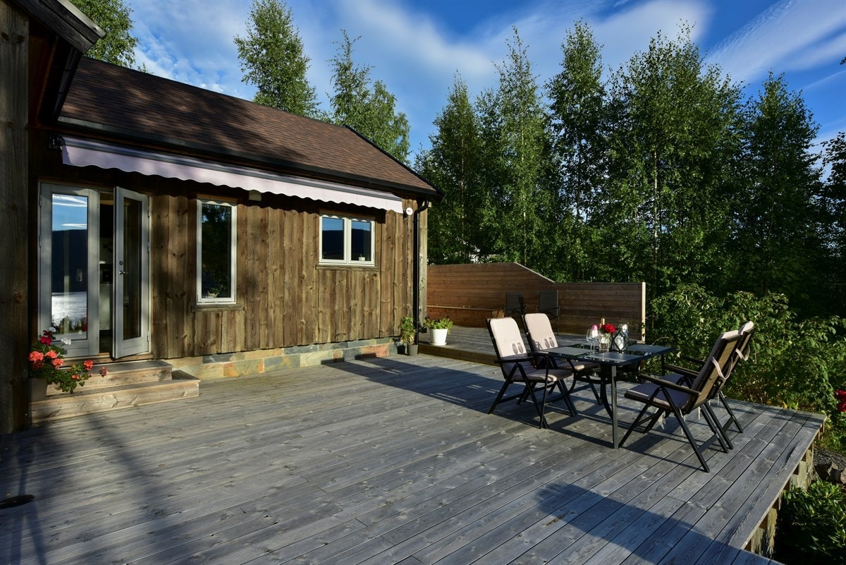 Stor terrasse på ca. 120 kvm. Galleribilde