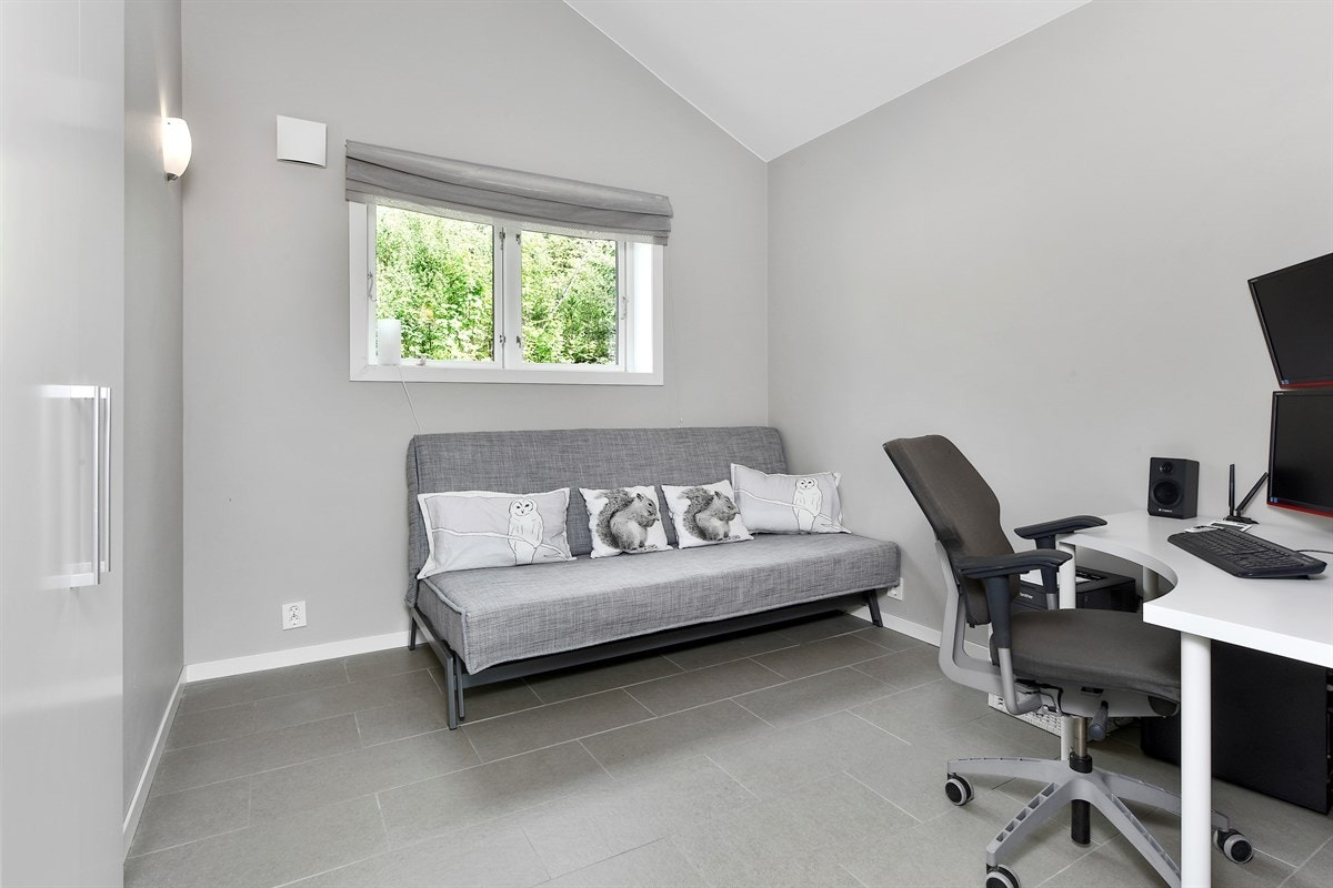 Soverom 3 med plass for garderobeløsning. Galleribilde