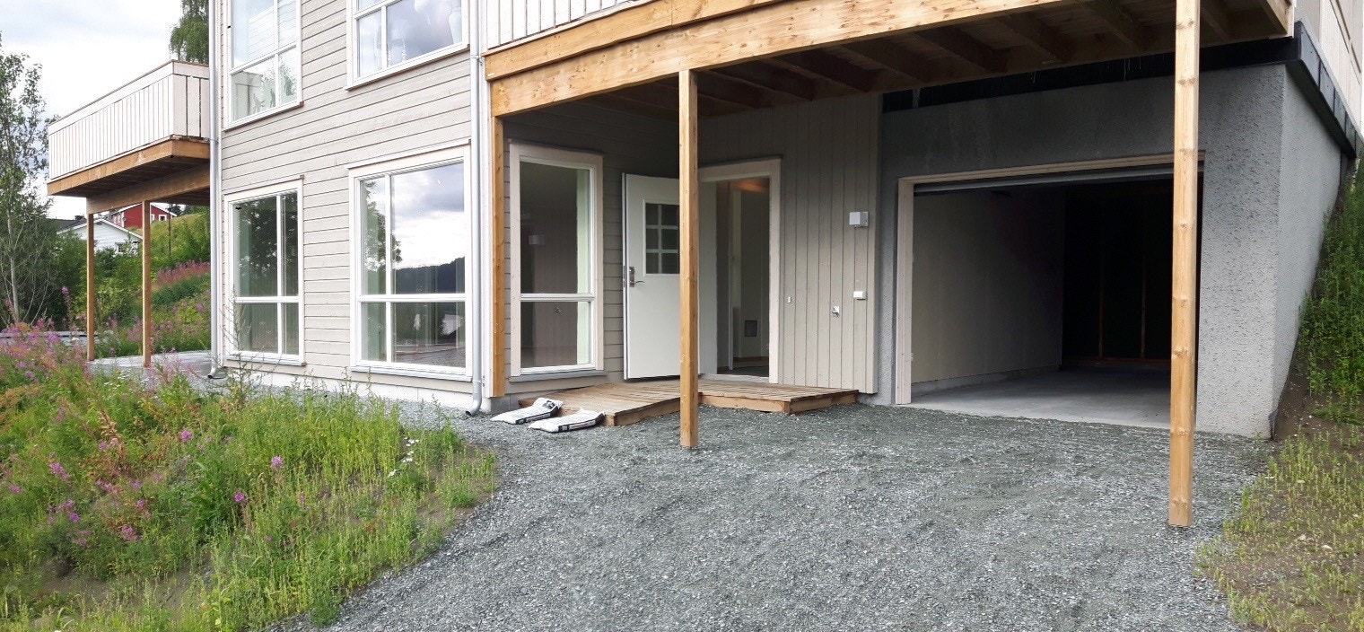 Hoveddør ,garasje Galleribilde