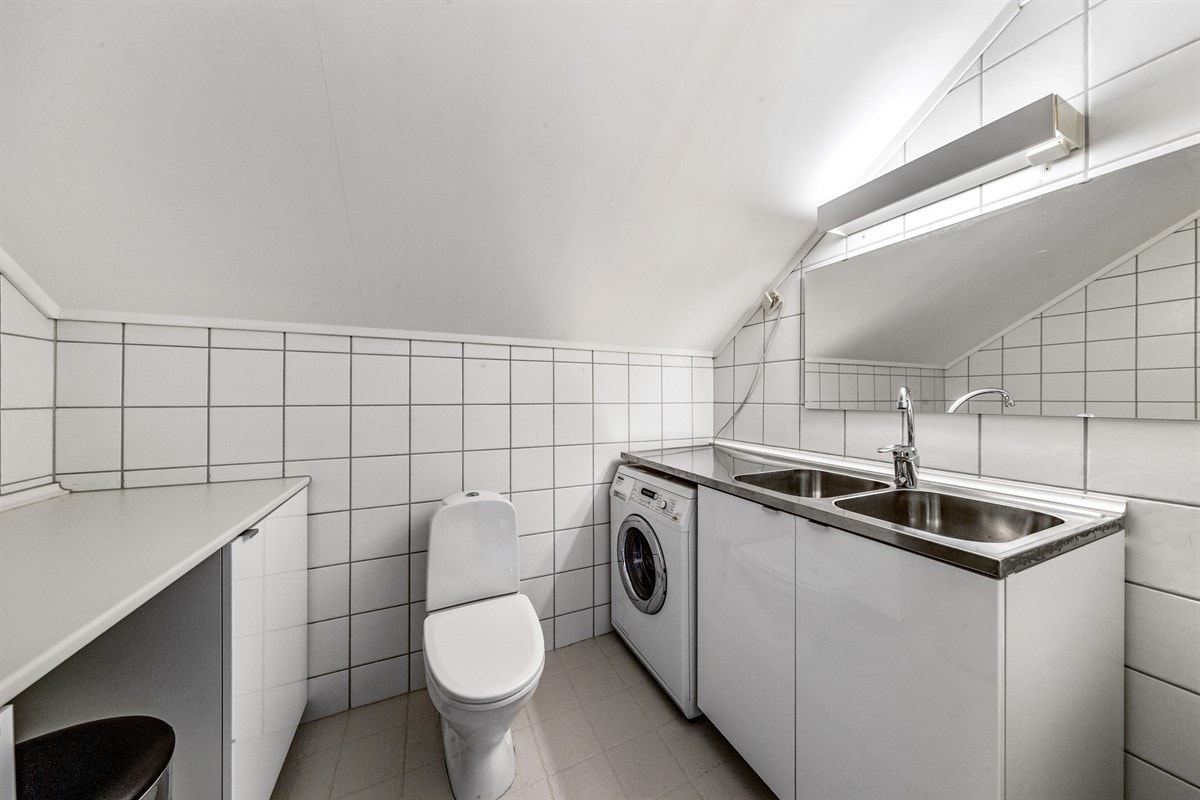 Praktisk bad/vaskerom med gulvvarme Galleribilde