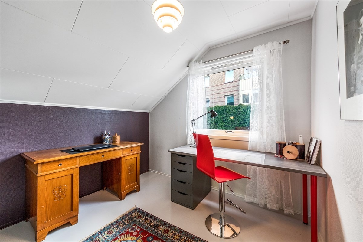 Soverom/arbeidsrom Galleribilde