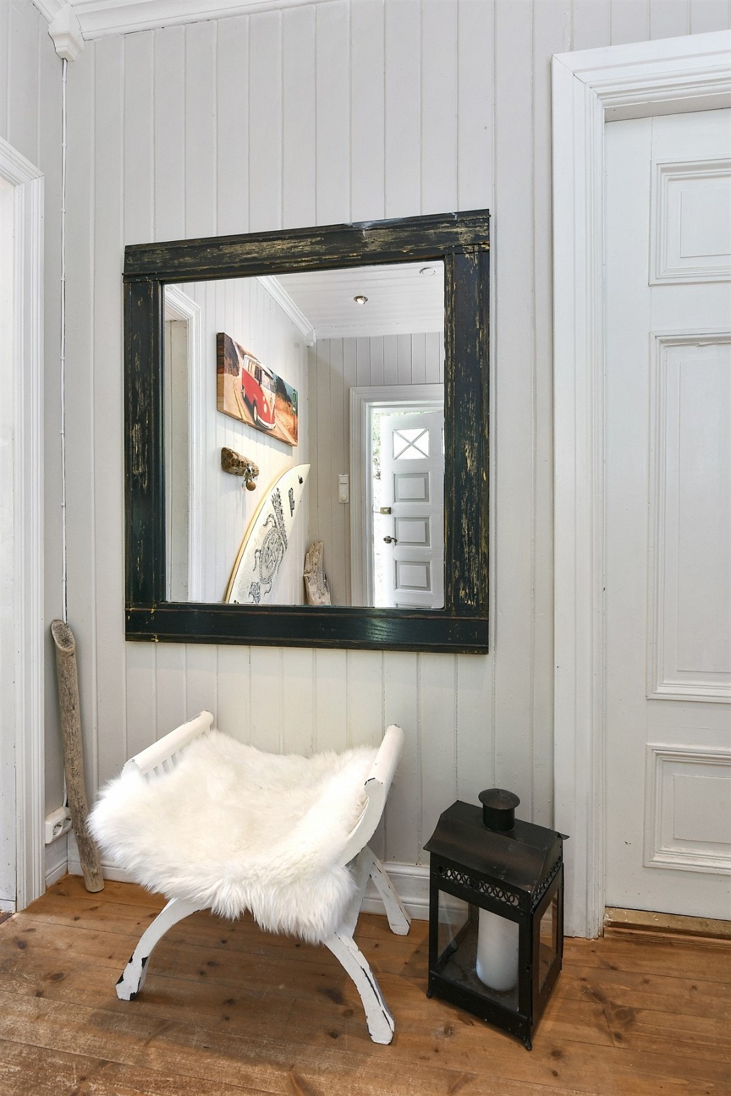 Entreen er innbydende og gir en fin pekepinn på hva som venter i resten av boligen. Galleribilde