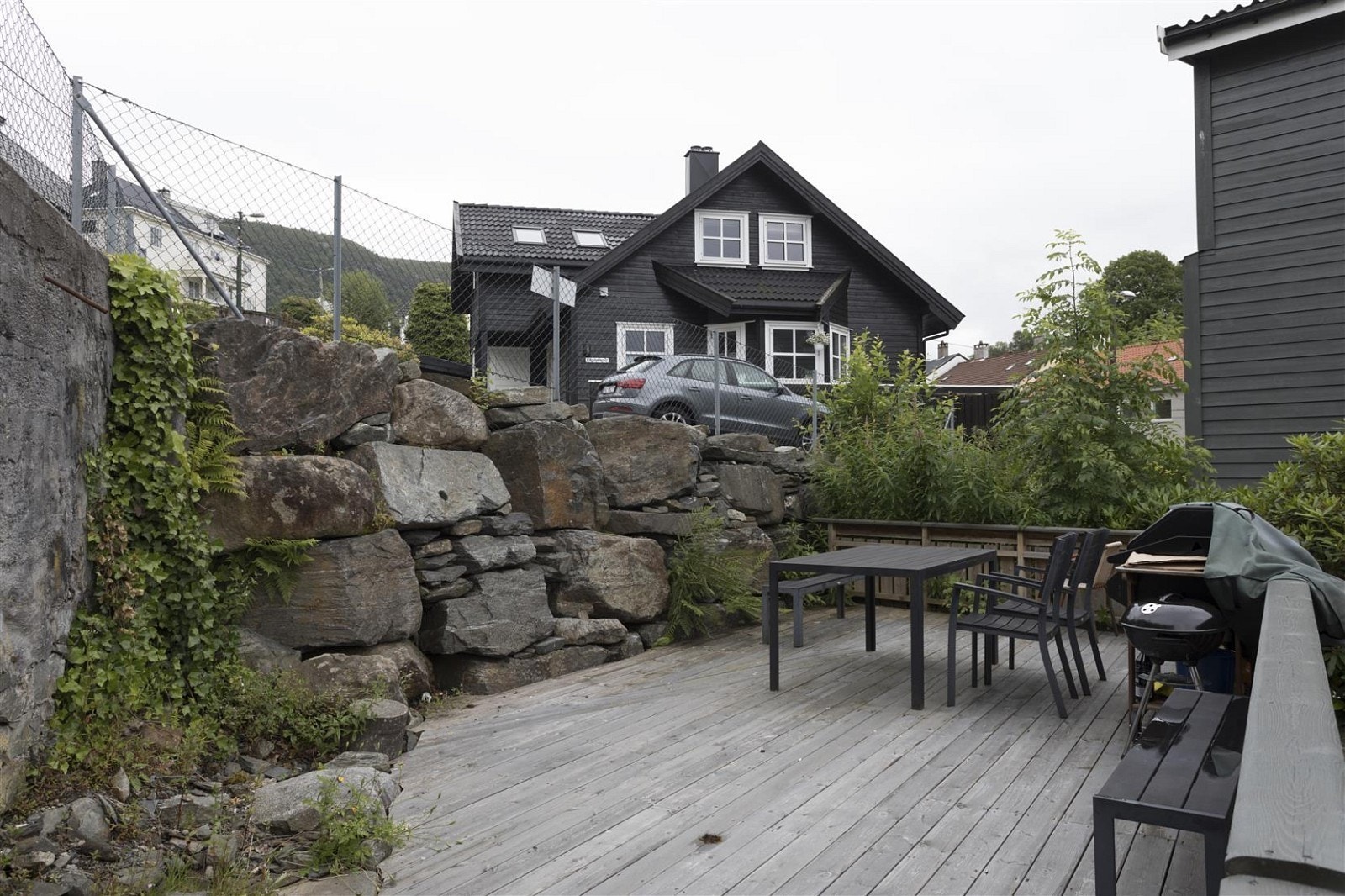 Felles uteområde på bakside Galleribilde