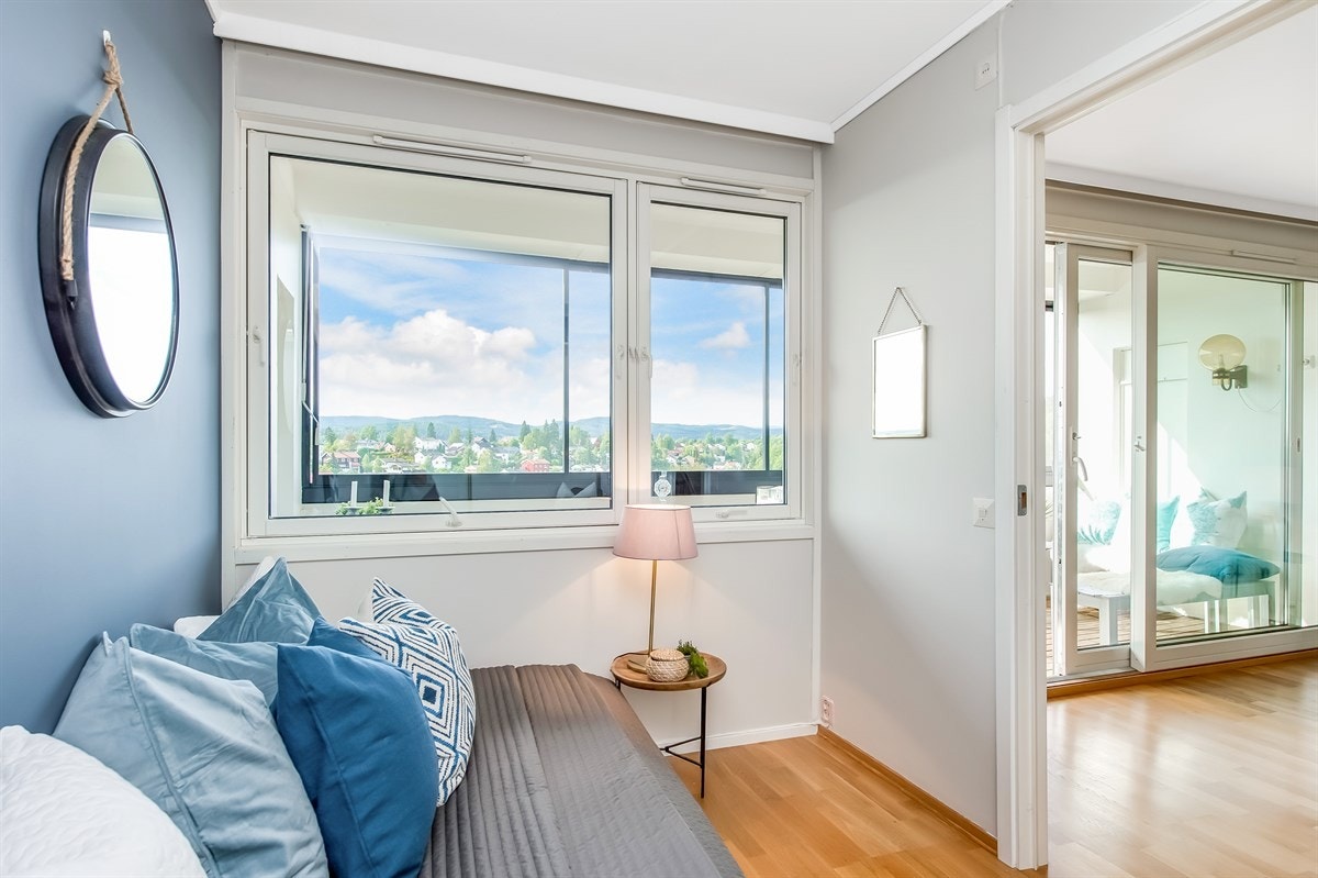 Soverom med plass til dobbeltseng. Galleribilde