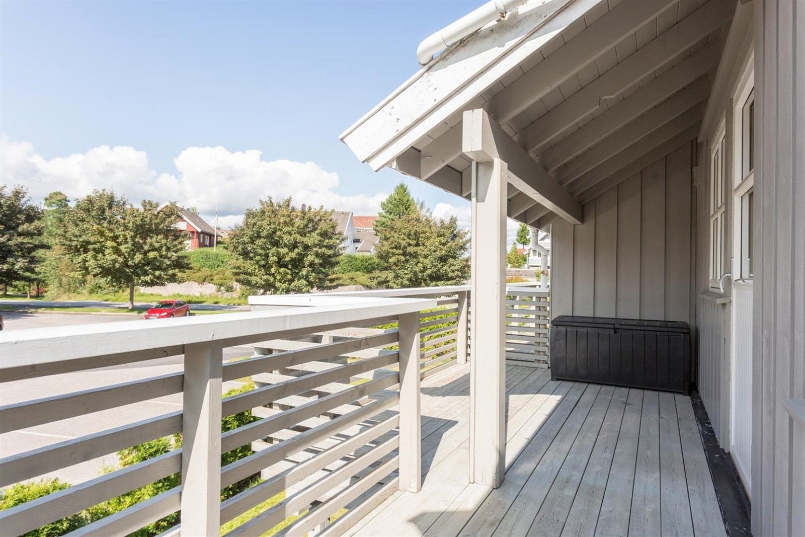 Praktisk med veranda med tak Galleribilde