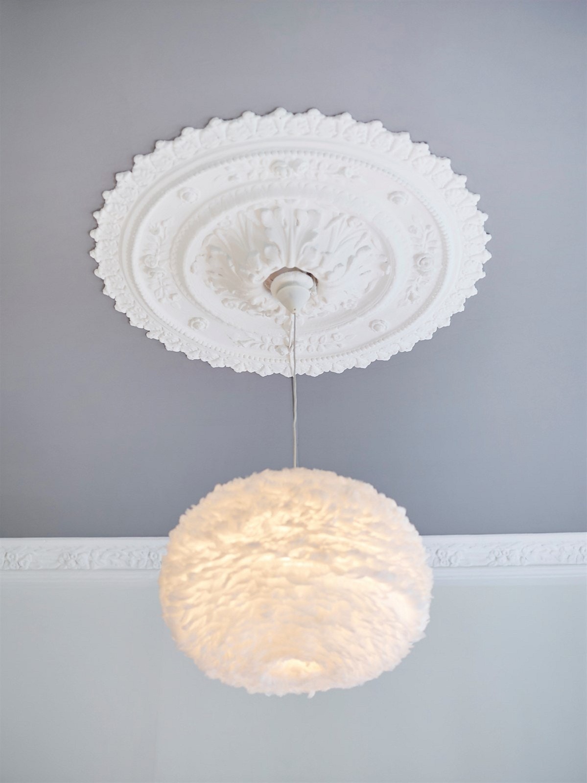Rosett og stukkatur i himling. Galleribilde