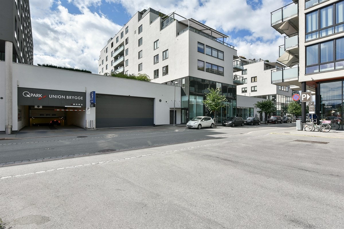 Egen garasjeplass og bod. Galleribilde