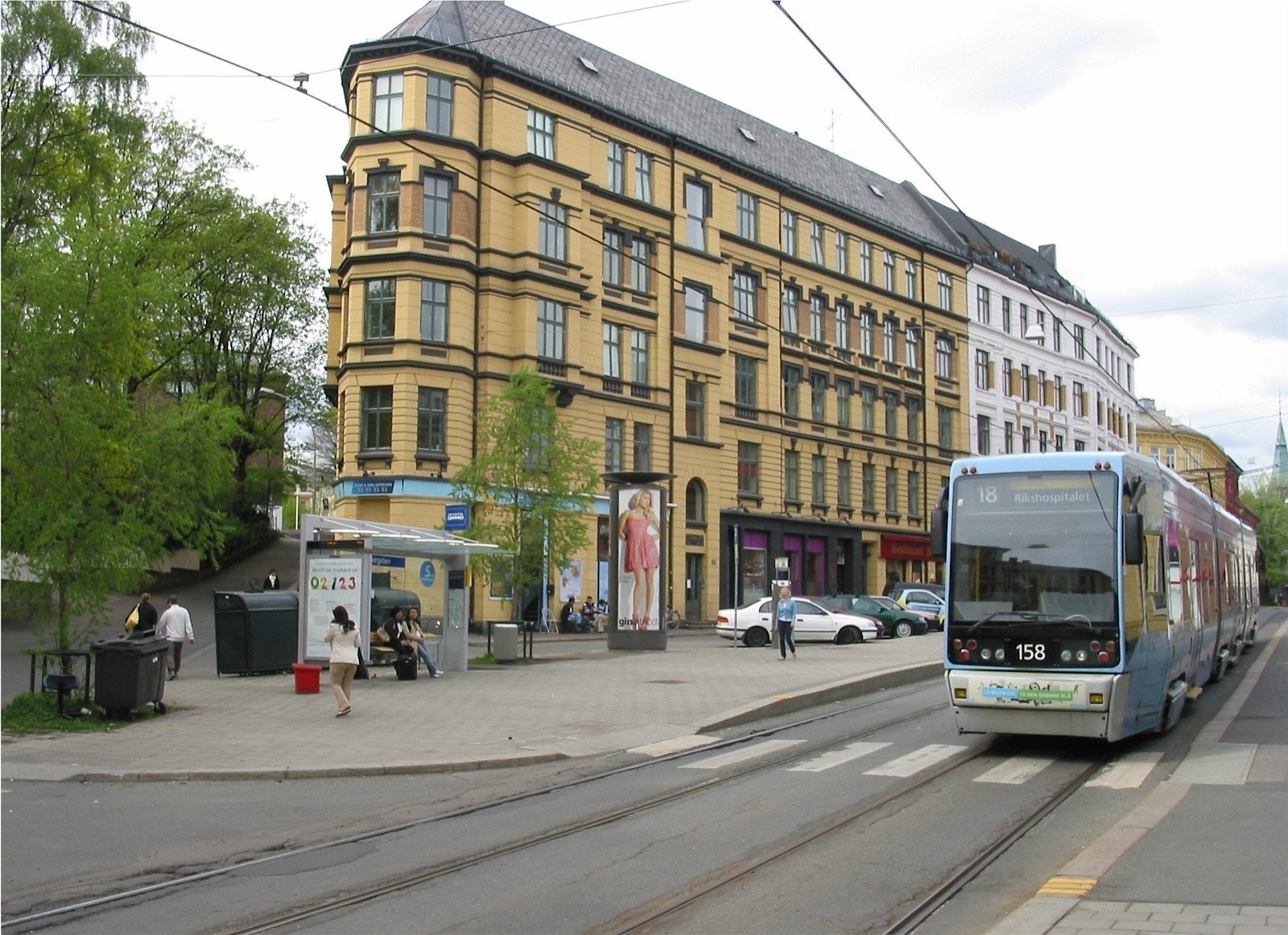 Trikkholdeplassen Stensgata i umiddelbar nærhet Galleribilde