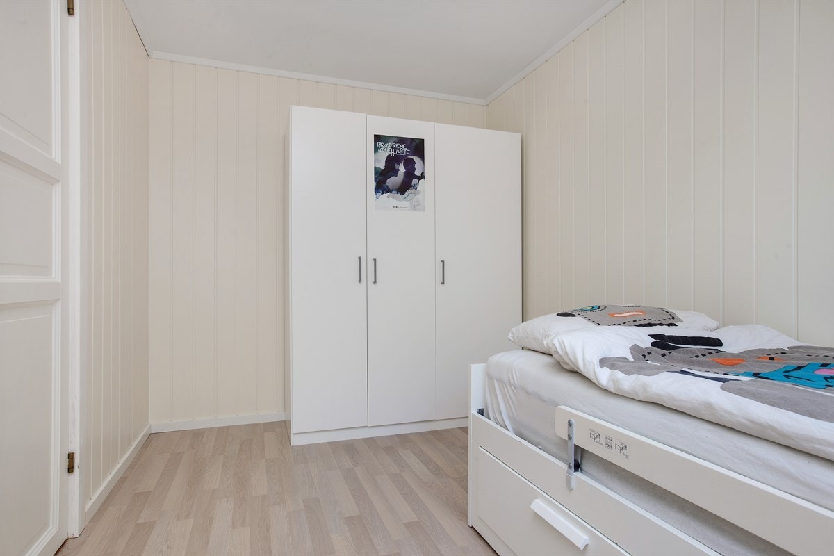 Fint soverom til eventuelt barnerom eller gjesterom. Galleribilde