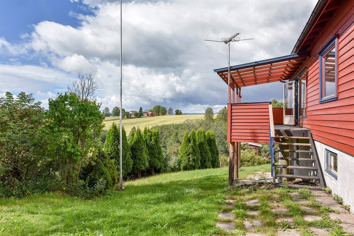 Det er ca. 2,5 km til Spikkestad stadion, hvor IL ROS tilbyr et aktivt idrettsmiljø innenfor flere idrettsgrener. Galleribilde