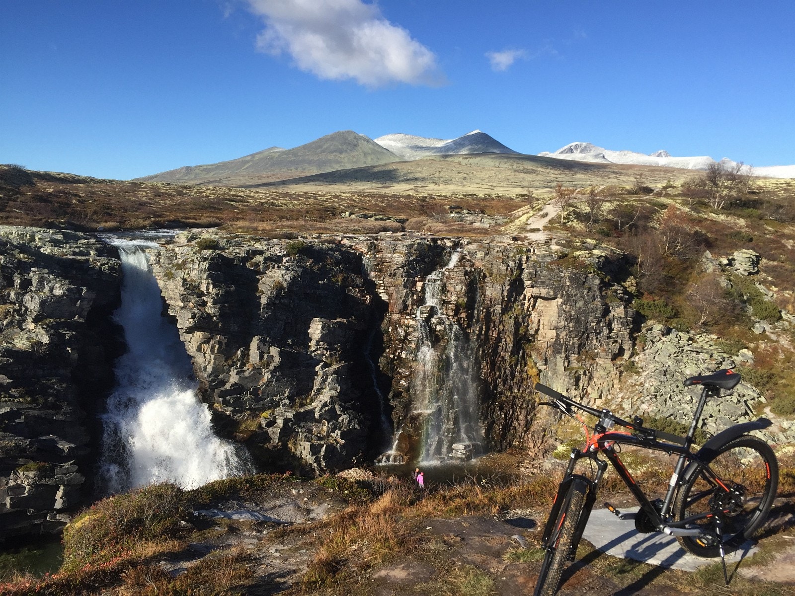 brudesløret. kransen av kristin lavransdatter er filmet her. Galleribilde
