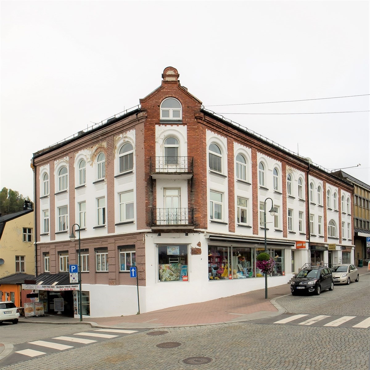 Nydelig fasade i Storgata 24. Galleribilde