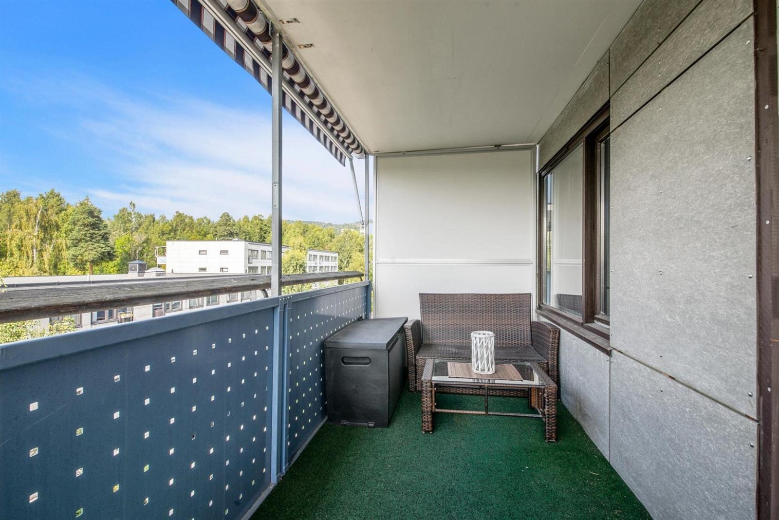 Terrassen er på 11 kvm med gode solforhold. Galleribilde