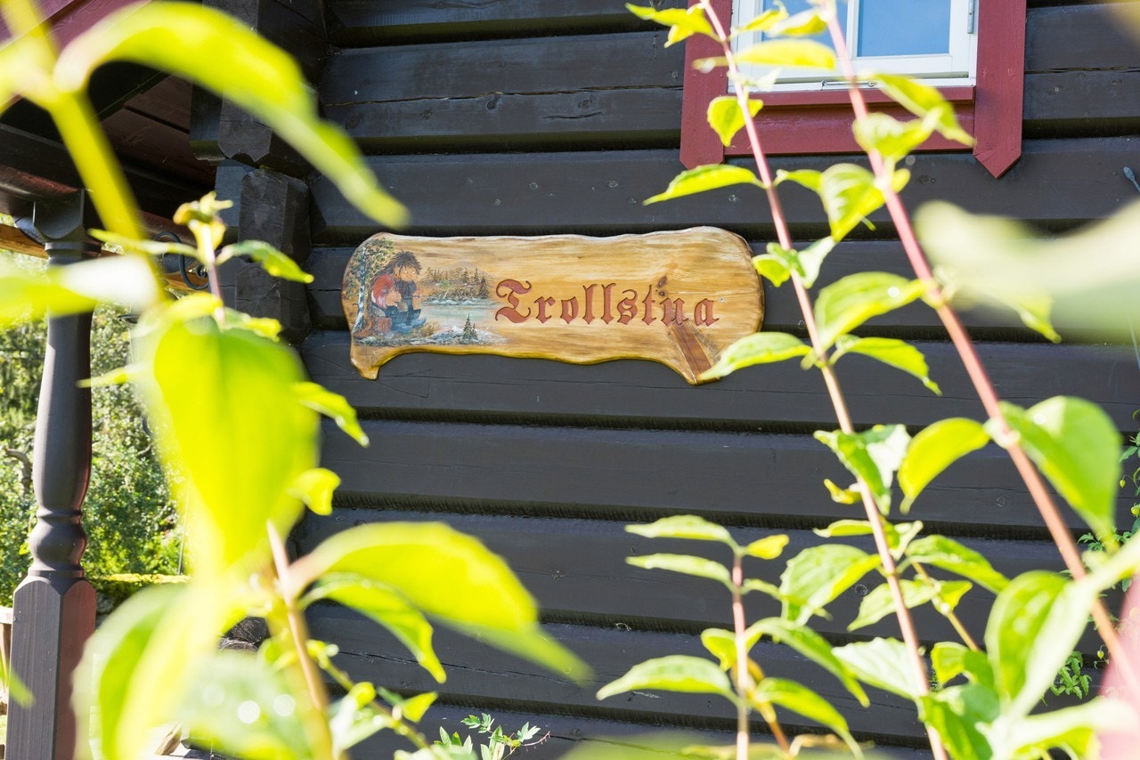 Hytta bærer det sjarmerende navnet "Trollstua" Galleribilde