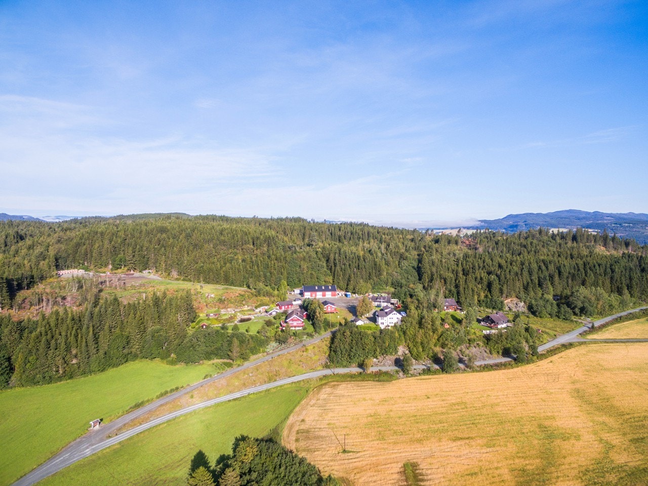 For deg som drømmer om en plass på landet, usjenert plassert der du kan få pustet ut etter travle hverdager, så er dette den perfekte eiendommen Galleribilde