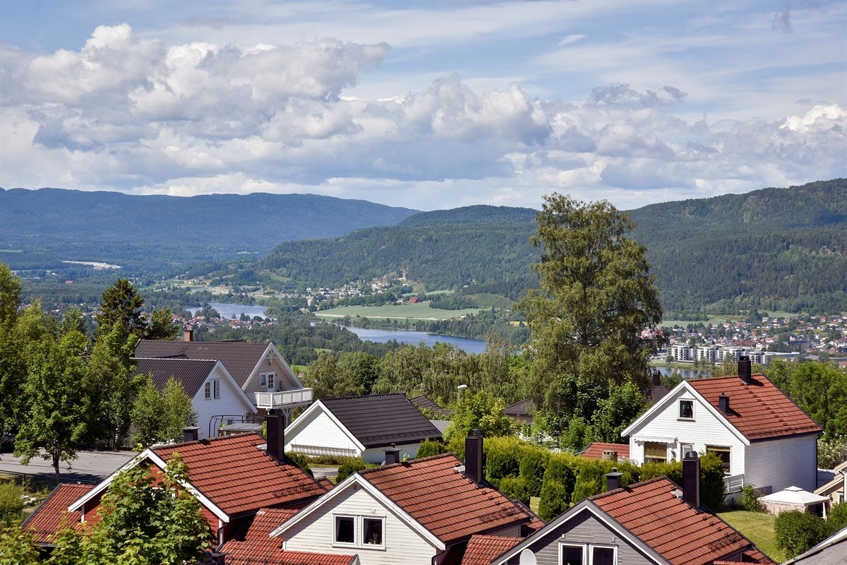Herlig utsikt over Eikerbygdene! Galleribilde