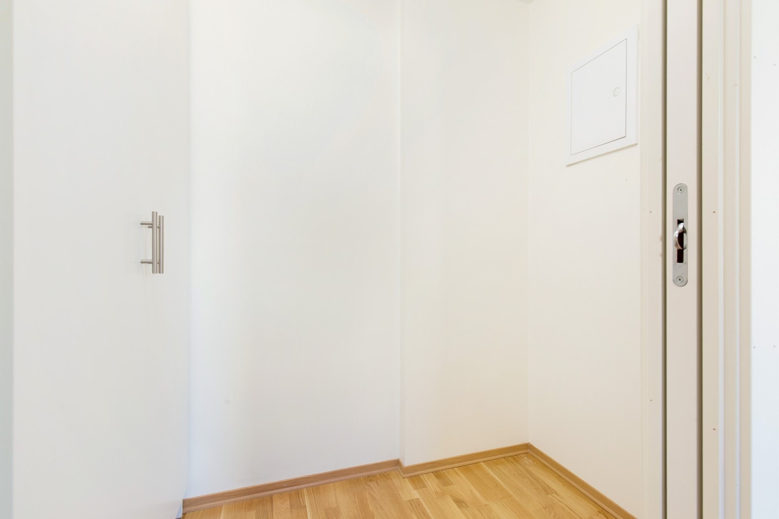 Garderobe Galleribilde