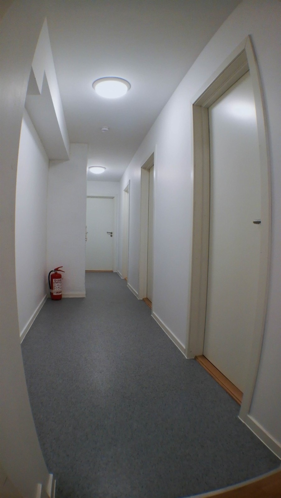 Gangen i mellom rommene Galleribilde