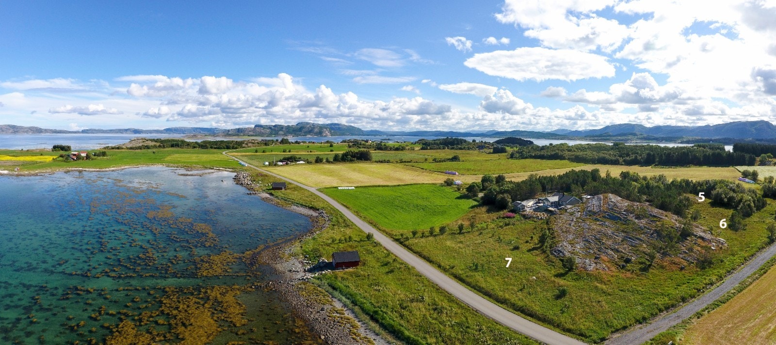 Utsikt mot nord og Rundhaugen Galleribilde