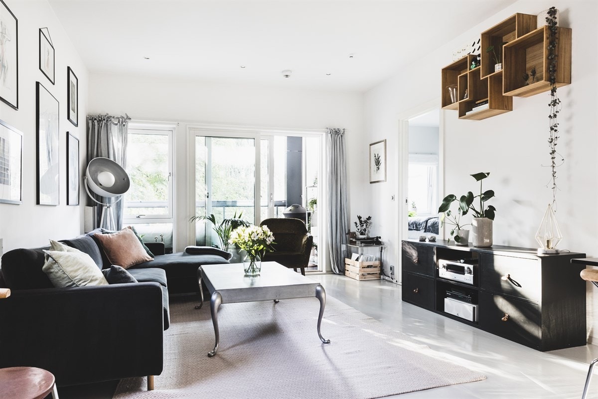 Vi befinner oss i hjertet av boligen, som uten tvil et rom som vil bli satt pris på og hyppig brukt. Galleribilde