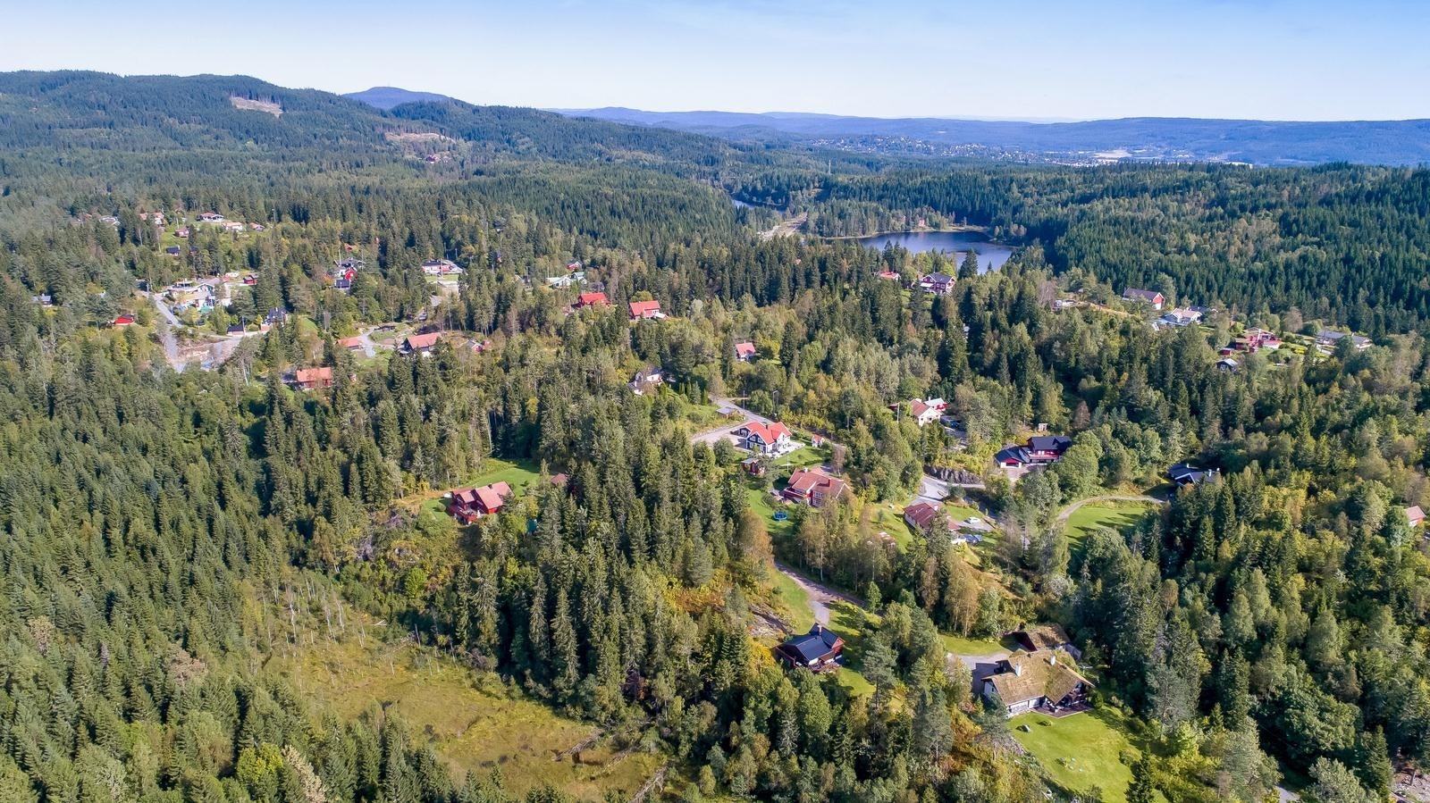 Dronefoto av området rundt Galleribilde