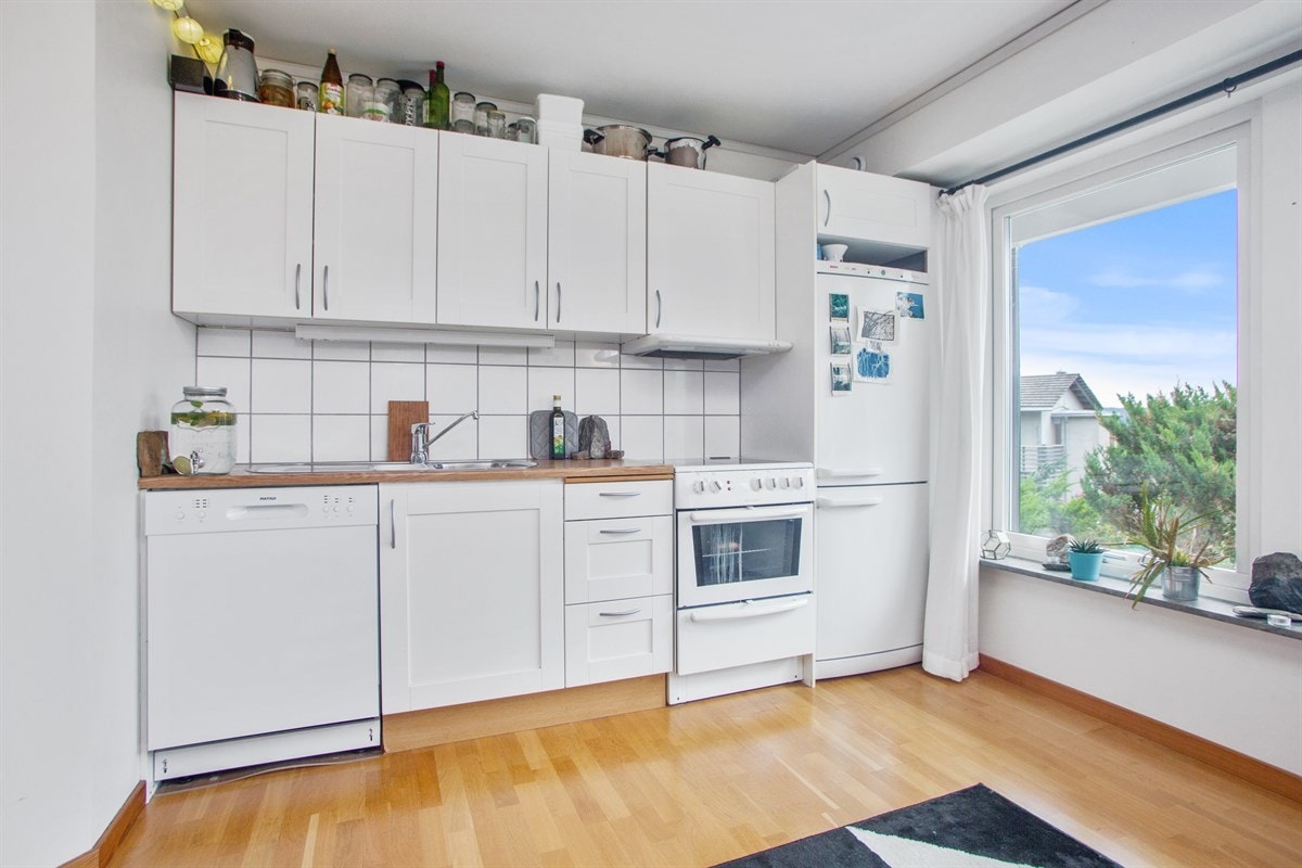 Åpen kjøkken/stue-løsning i hybel Galleribilde