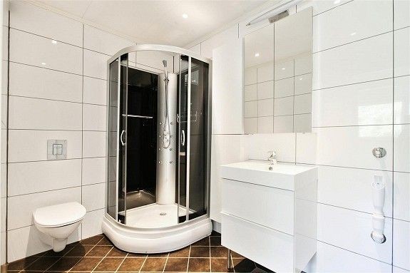 Bad/dusj Galleribilde