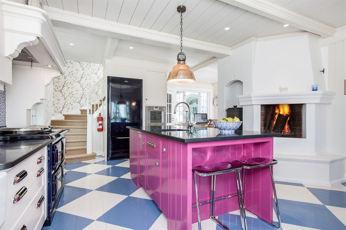 Snekkerbygd kjøkken fra Mark Wilkinson Galleribilde