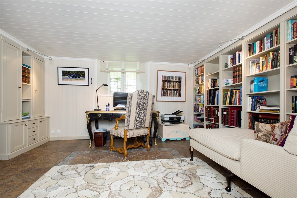 Kontor i underetasje Galleribilde