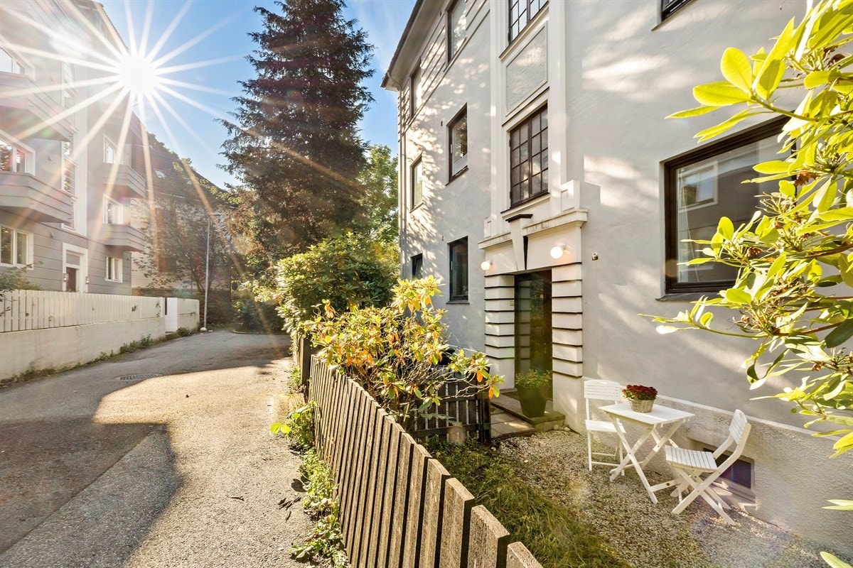 Umiddelbar nærhet til det juridiske fakultet og gåavstand til sentrum. Galleribilde