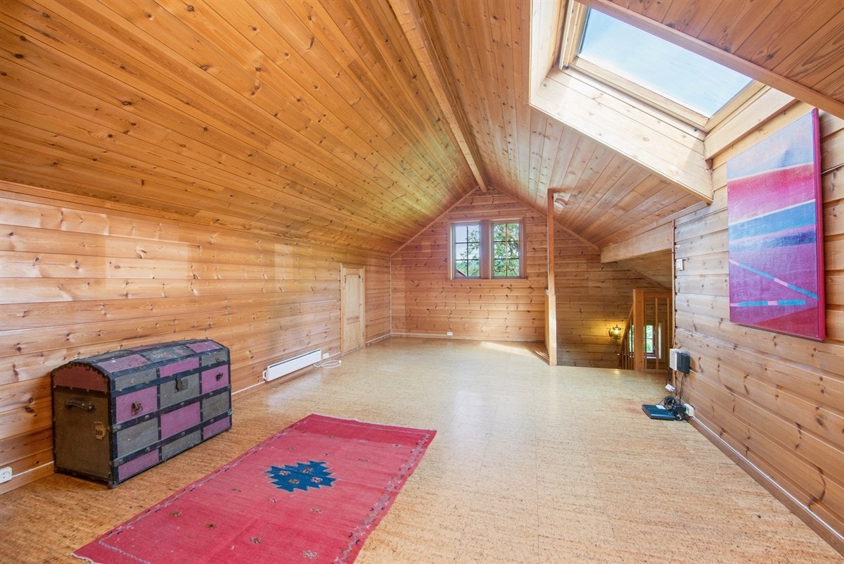 Loftsstue/-gang Galleribilde