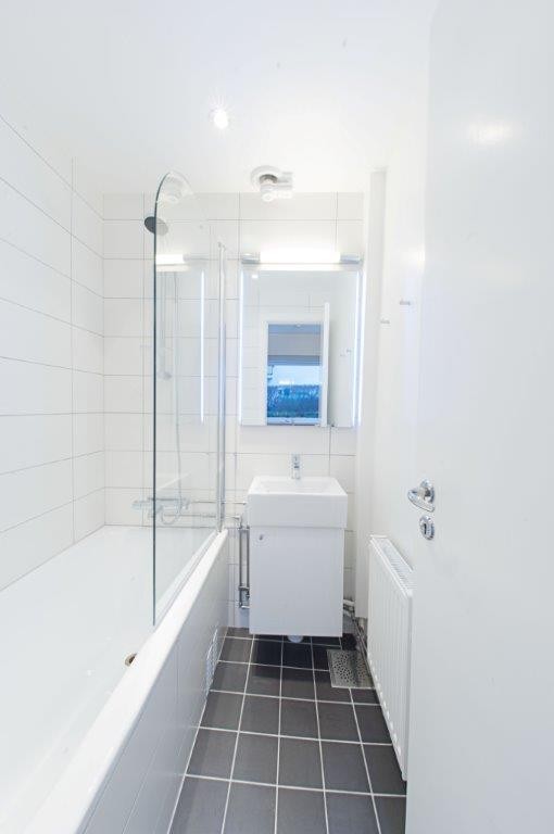 Bad m. badekar Galleribilde