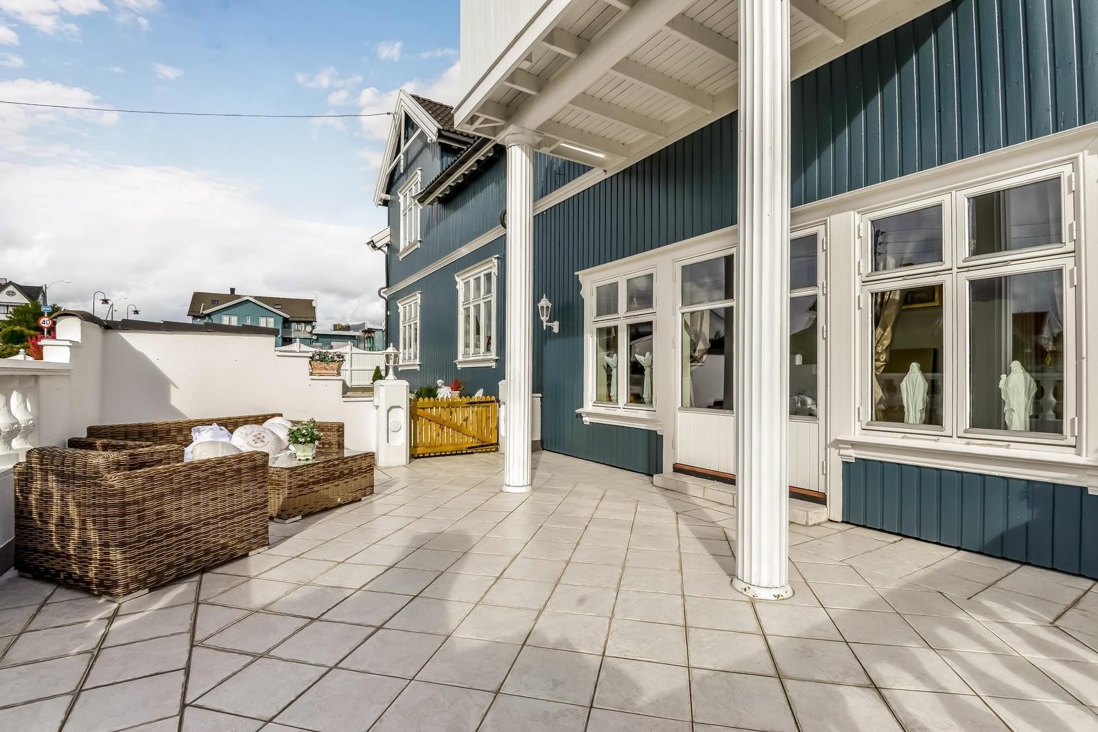 ute (7) Galleribilde